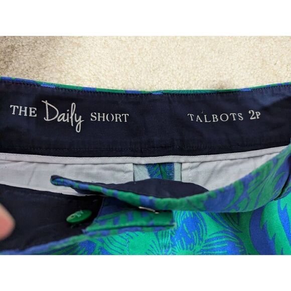 Talbots Women's Blue & Green Tropical Floral Pattern Everyday Chino Shorts Size - Picture 2 of 5